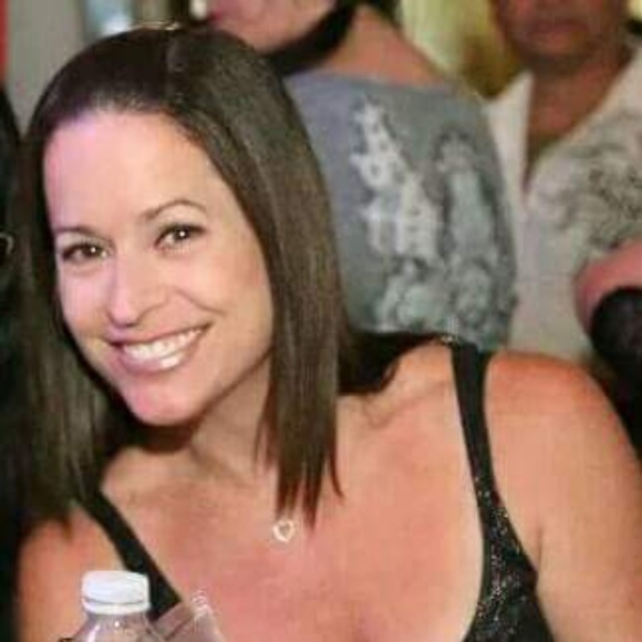 Meet your Posher, Jeanne - Picture 1 of 1